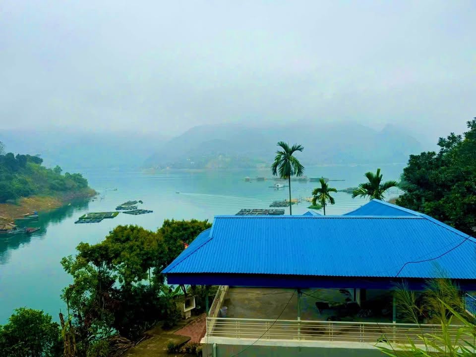 Đất nền bám hồ Hòa Bình 2672m² - Giá thương lượng, sổ đỏ chính chủ!