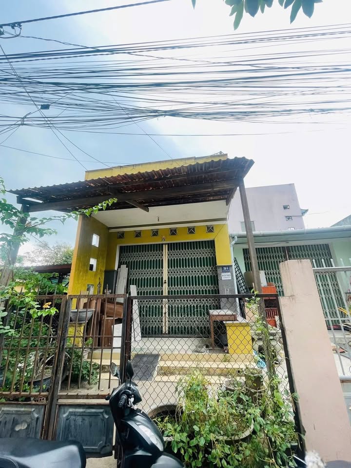 Nhà phố Trần Quốc Toản, Đống Đa, Quy Nhơn 137m² giá 3.9 tỷ - Sẵn sàng vào ở!