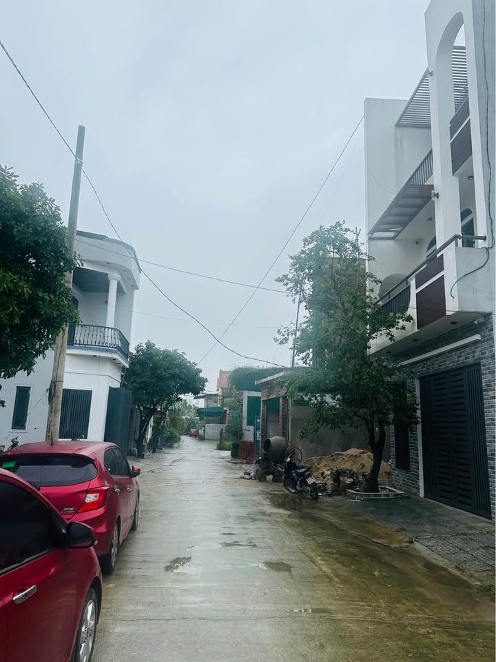 Đất nền Vinh 130m² giá 3 tỷ - Vị trí trung tâm, giao thông thuận lợi!