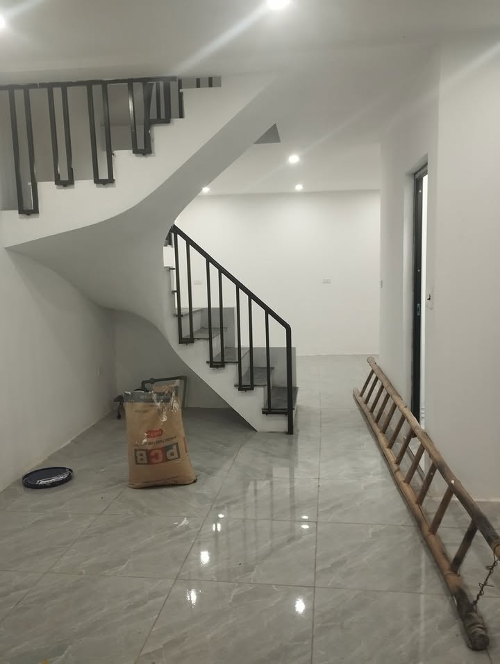 Nhà riêng 2 tầng Tả Thanh Oai 38m² giá 1.66 tỷ - Thiết kế hiện đại, sẵn sàng ở ngay!