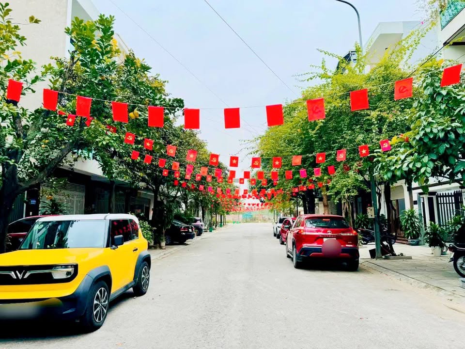 Lô đất Đông Vệ, TP. Thanh Hóa 90m² giá 5.5 tỷ - Vị trí đắc địa, kết nối thuận lợi!