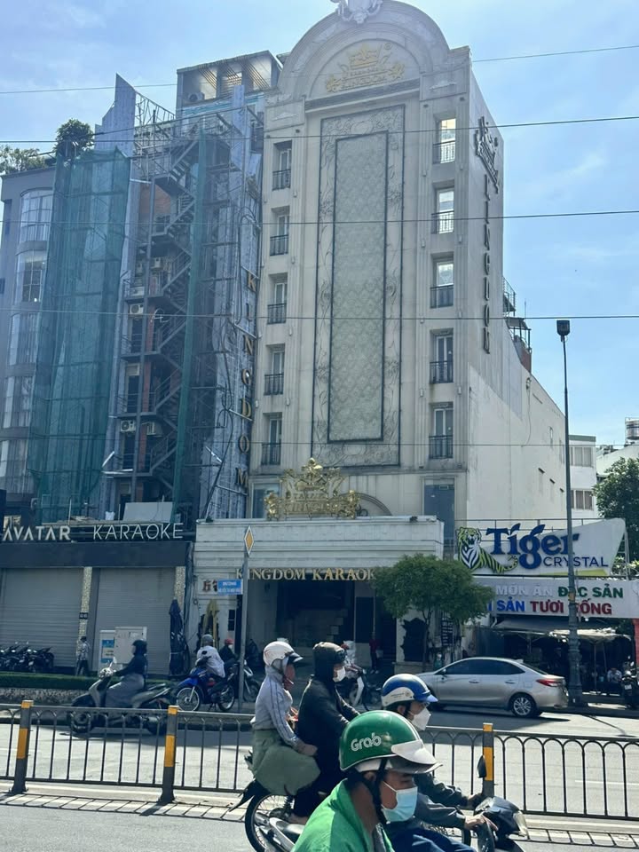 Nhà mặt tiền 69 Phạm Viết Chánh, Quận 1 - 5 tầng - HĐT 231 triệu/tháng - Đầu tư sinh lời!