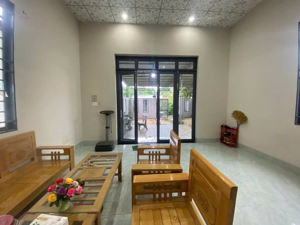 Nhà nguyên căn 2 mặt tiền Phường Tam Long - Giá chỉ 3.5 triệu/tháng, thoáng mát, an ninh tốt!