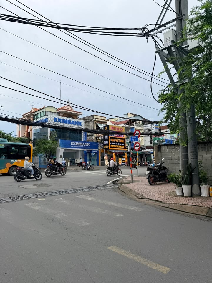 Nhà 2 Mặt Tiền Đường Số 8, Phước Bình, Q9 - Giá 14.2 Tỷ, Đầu Tư Tiềm Năng Cao!