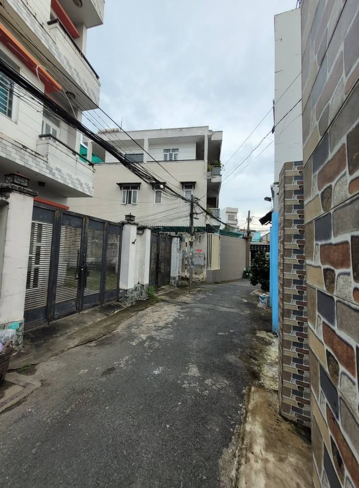 Nhà phố 3 tầng 164m² tại chợ Tam Hà, Thủ Đức - Giá chỉ 12 tỷ, chính chủ thương lượng!