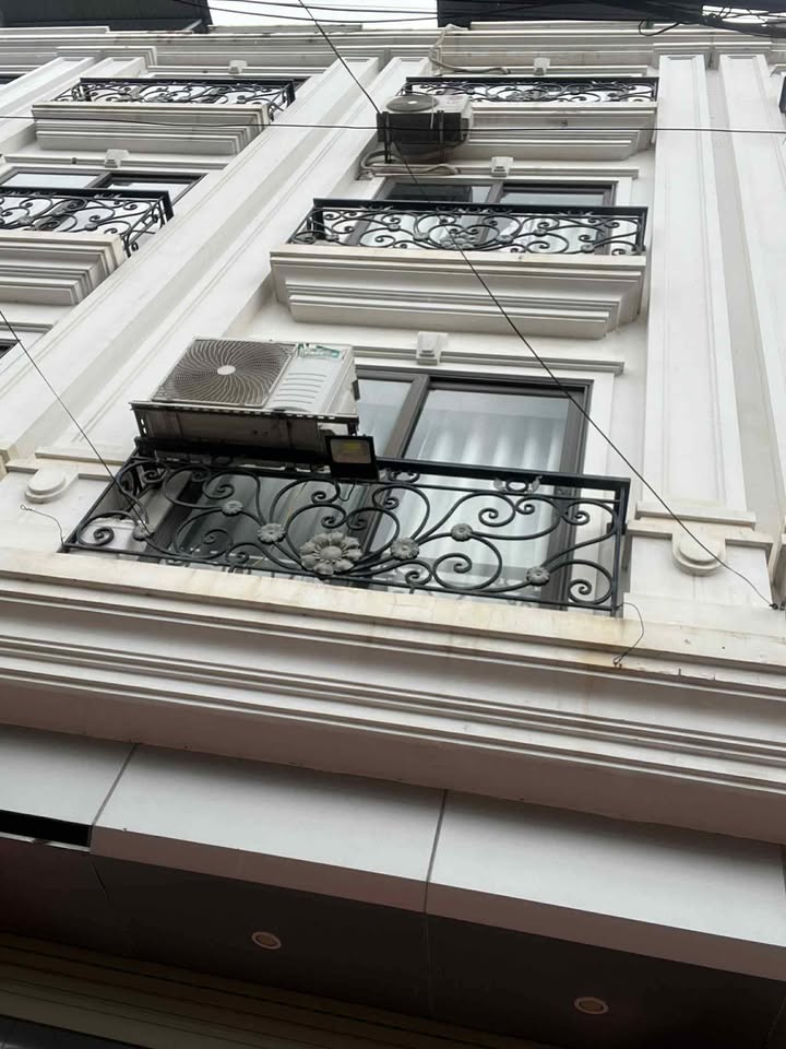 Mặt Phố Kinh Doanh Yên Nghĩa 34m² giá 8 tỷ - Vị trí Đắc địa, Sẵn sàng hoạt động!