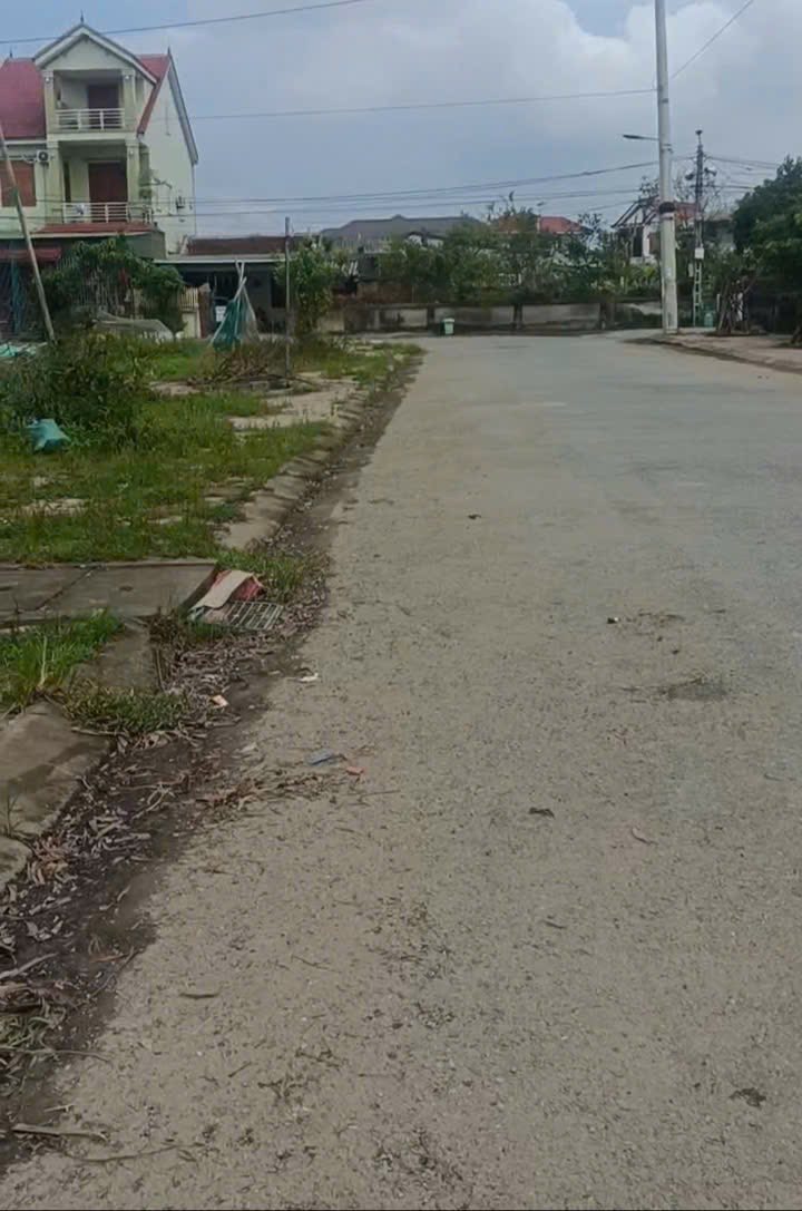 Đất đấu giá Hưng Chính Vinh 127,5m² giá 4.1 tỷ - Hướng Đông, Đường rộng 12m!