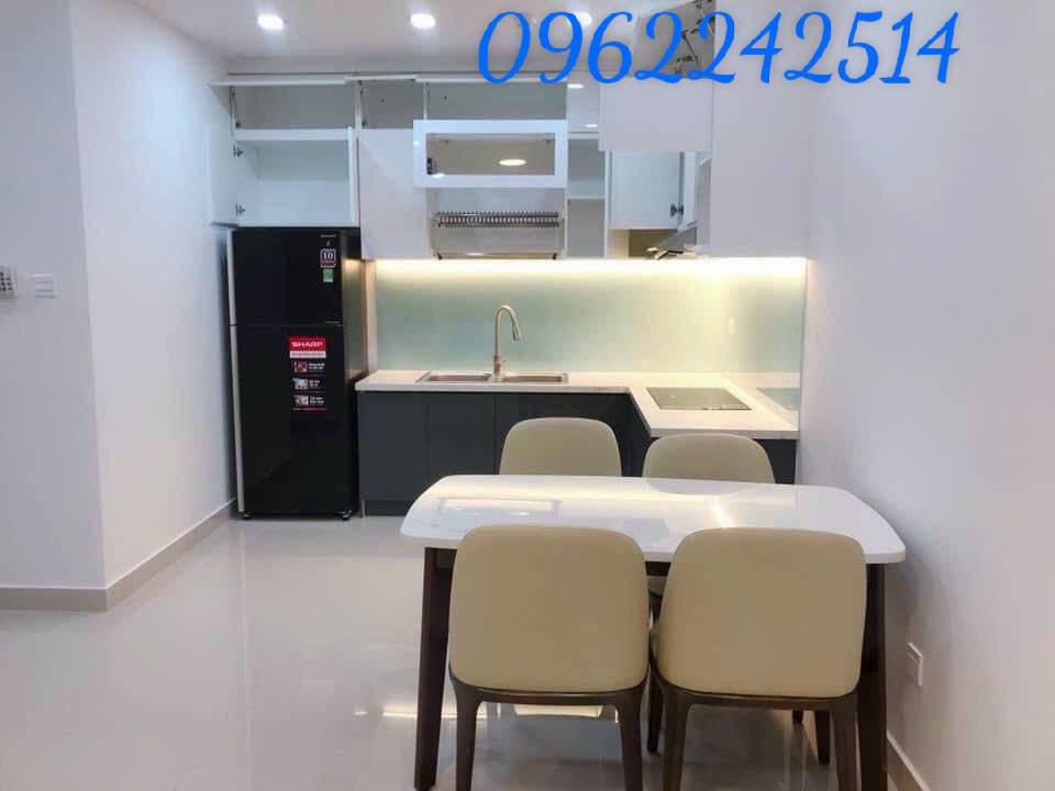 Căn hộ chung cư The Botanica Tân Bình 70m² giá 15 triệu - Nội thất gần đủ, view thoáng mát!