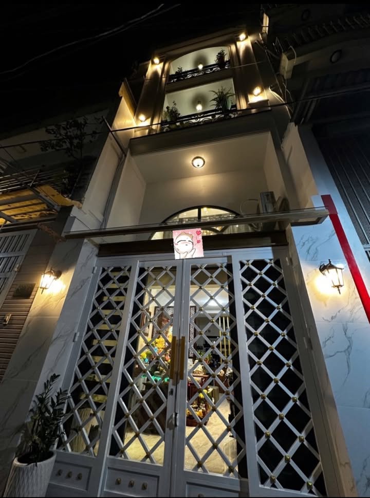 Nhà đẹp hẻm 4m Nguyễn Đình Chiểu, Q3 - 29m² giá 9.9 tỷ - Sẵn sàng vào ở ngay!