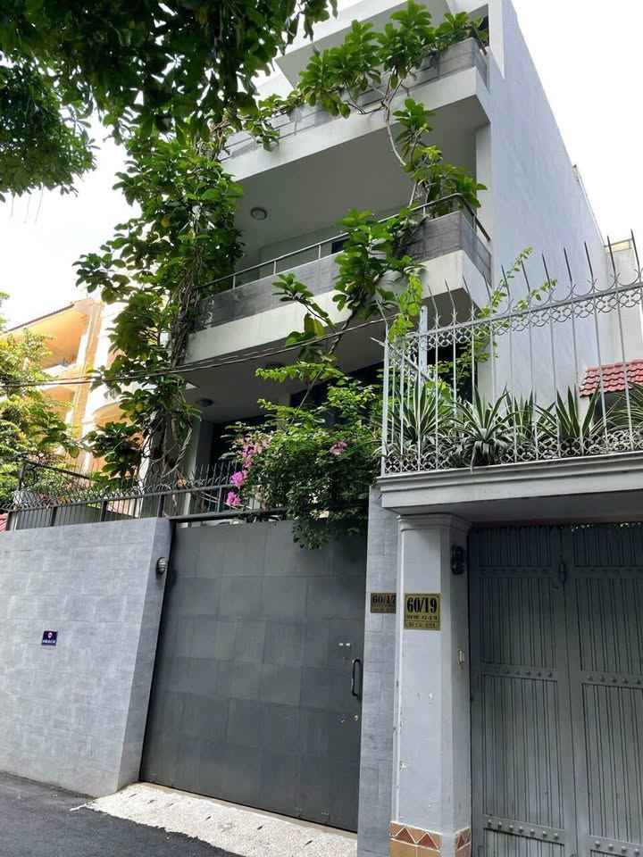 Bán nhà mặt tiền Yên Thế, Tân Bình 151m² giá 26 tỷ - HĐ thuê 40 triệu/tháng!