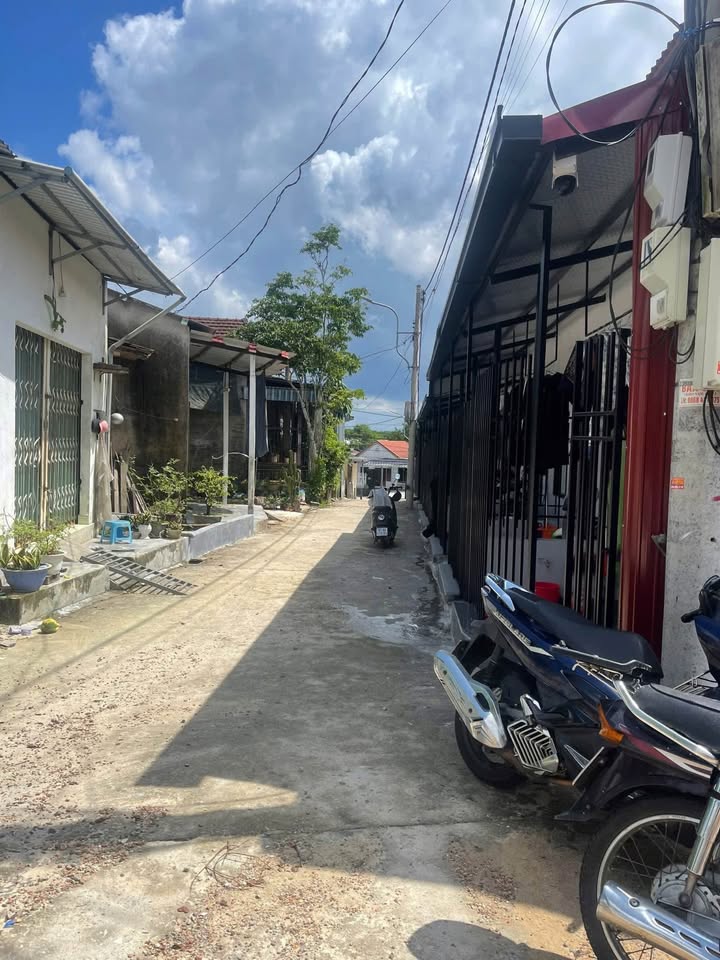 Đất Kiệt 50 Phùng Quán, Thủy Dương, 100m² giá chỉ 1 tỷ - Đầu tư sinh lời ngay!