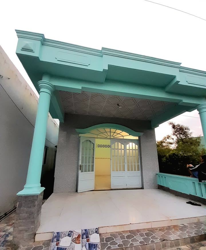 Nhà phố Mỹ Lộc 156m² giá 1.35 tỷ - Sổ hồng chính chủ, gần chợ Kế Mỹ!