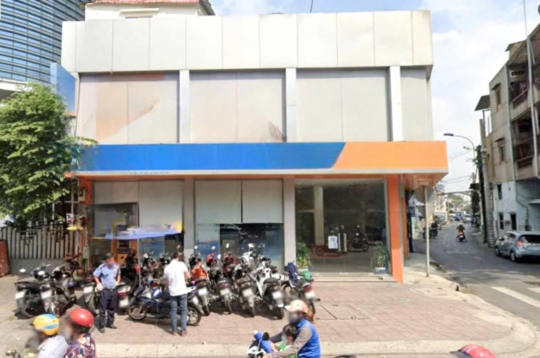 Nhà nguyên căn 2 mặt tiền đường 3/2, quận 11 - 108m² giá 85 triệu/tháng - Kinh doanh tự do!