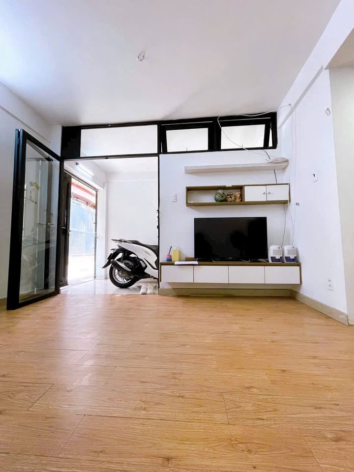 Nhà nguyên căn cho thuê đường Điện Biên Phủ, quận Bình Thạnh 70m² - Chính chủ, thuận tiện di chuyển!