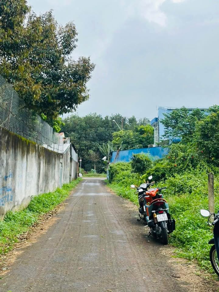 Đất nền Tân An Buôn Ma Thuột 166m² giá 1.3 tỷ - Sổ đỏ chính chủ, thương lượng nhẹ!