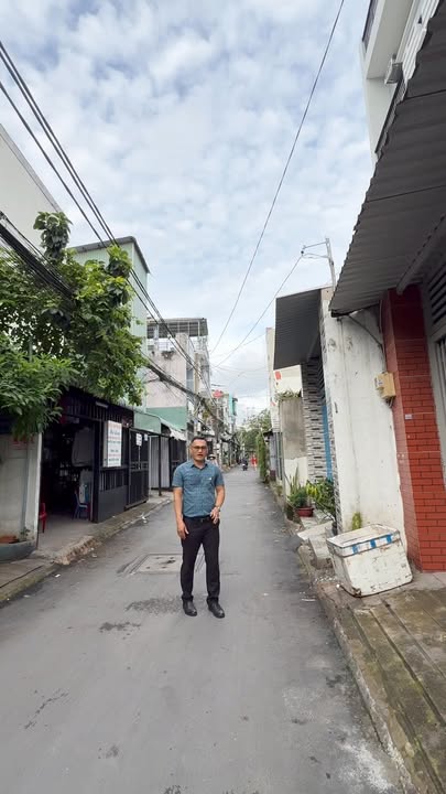 Nhà 4 tầng 3 phòng ngủ Đường Huỳnh Văn Nghệ 40m² giá 5 tỷ - Ô tô vào tận nhà!