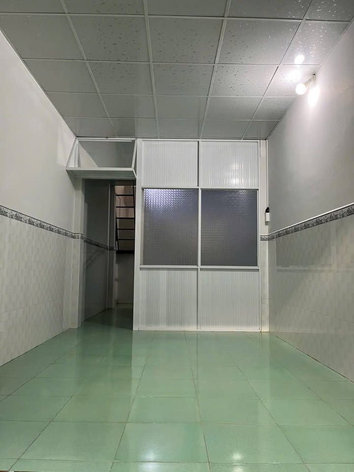 Nhà nguyên căn cho thuê tại Hẻm 197 Lý Thường Kiệt, Cà Mau - Nhà mới sửa, giá chỉ 2.5 triệu!