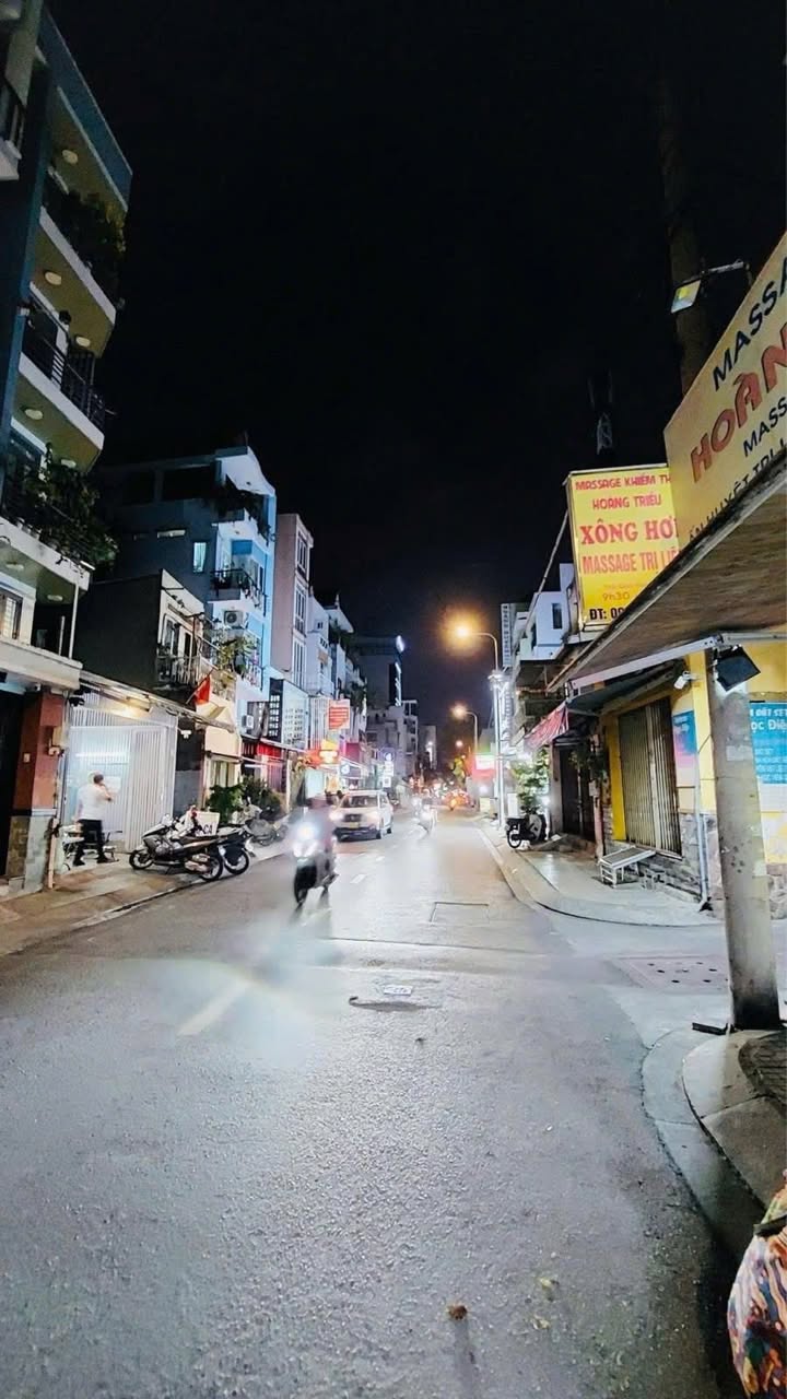 Nhà mặt tiền Hòa Hưng, Quận 10, 59m² giá 16.1 tỷ - Tiềm năng sinh lời cao!