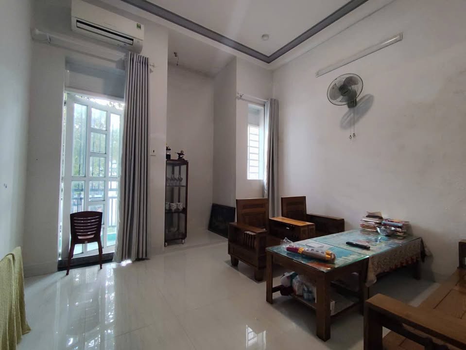 Nhà 4 tầng Phước Long Nha Trang 40m² giá 6.5 tỷ - Sổ hồng chính chủ, gần tiện ích