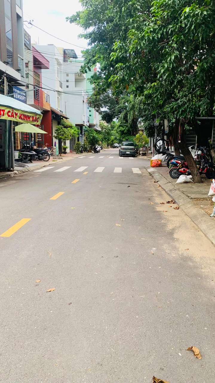 Nhà 4 tầng đường Nguyễn Thị Định, Quy Nhơn 42m² giá 4-5 tỷ - Sẵn sàng vào ở!