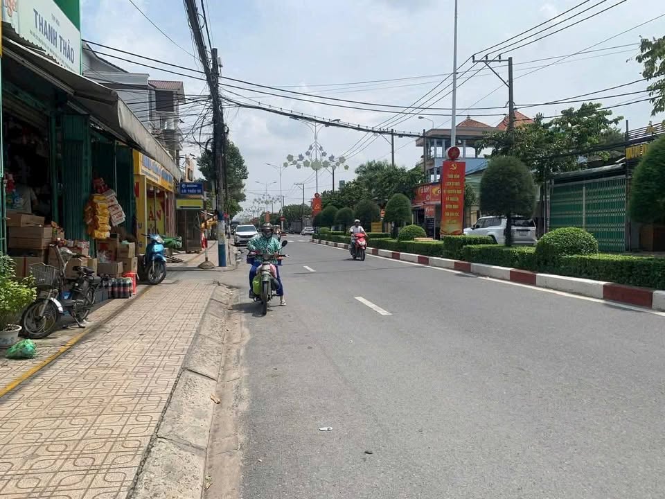 Nhà mặt tiền Lái Thiêu 51m² giá 3.7 tỷ - Hoàn công đầy đủ, đầu tư sinh lời!