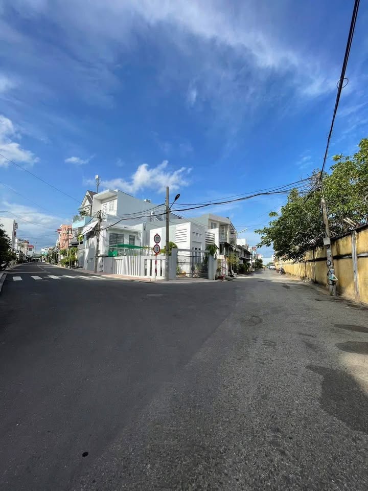 Nhà cấp 4 mặt tiền Trần Văn Nghiêm, Bình Thủy 85m² - Giá chỉ 2.7 tỷ!