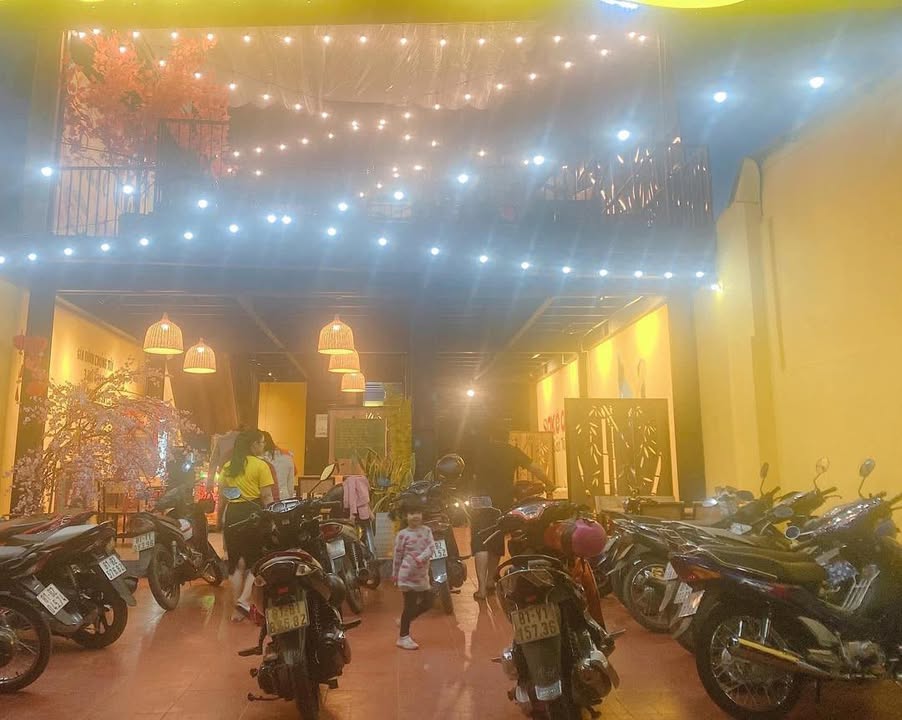 FrontHouse mặt tiền Trường Sơn 480m² giá 6 tỷ - Kinh doanh sôi động!