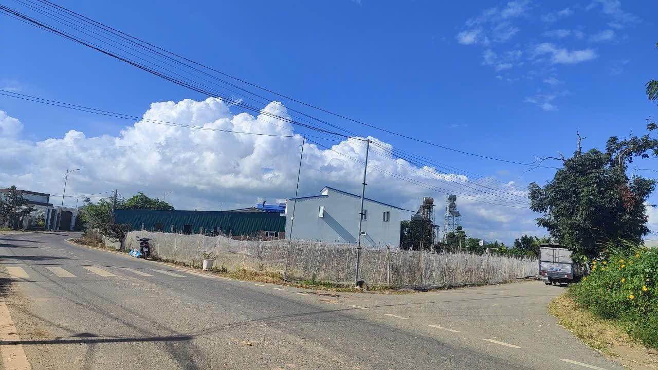 Đất nền góc 2 mặt tiền Phú Trung, Phú Hội 188,5m² giá 2,3 tỷ - Cơ hội đầu tư lý tưởng!