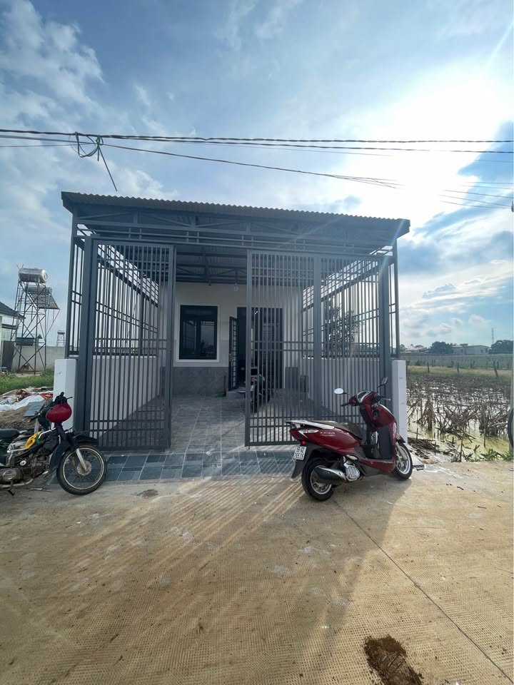 Nhà mới xây tại khu Nam Sơn, Đức Trọng, 125m² giá 2.5 tỷ - Sẵn sàng vào ở!