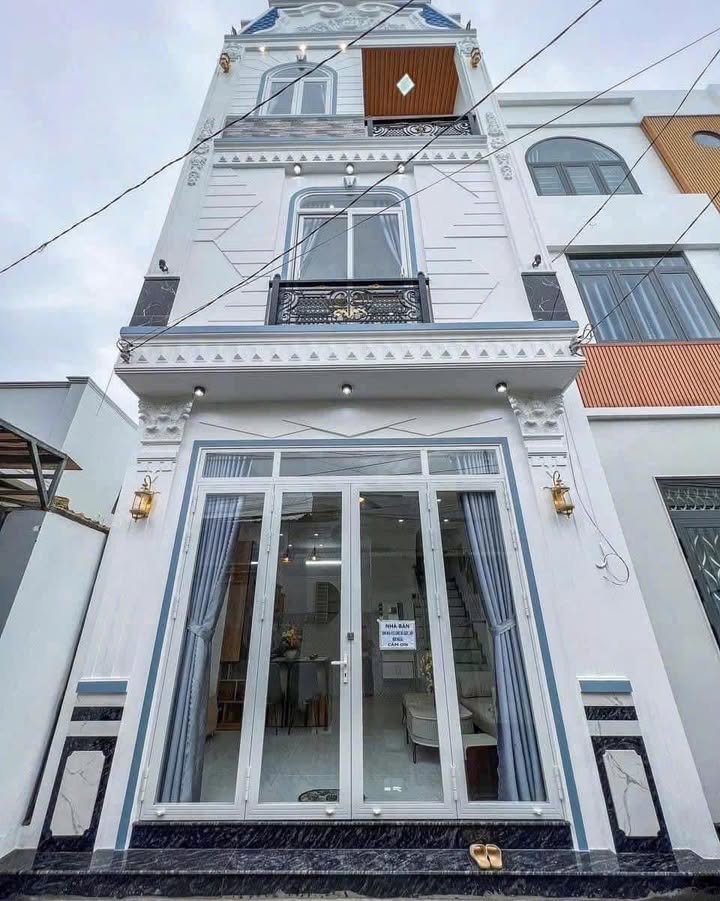 Nhà cho thuê 3 tầng tại Hẻm 567 Bờ Hồ Búng Xáng - 10 triệu/tháng, đầy đủ nội thất!