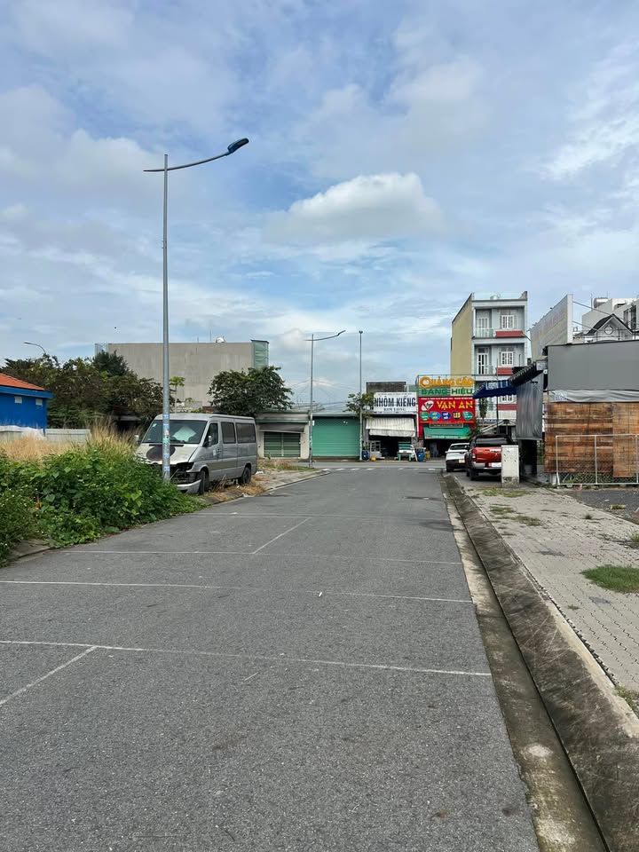 Đất nền Tăng Nhơn Phú A 76m² giá 7.85 tỷ - Lô đẹp như mơ chờ bạn!