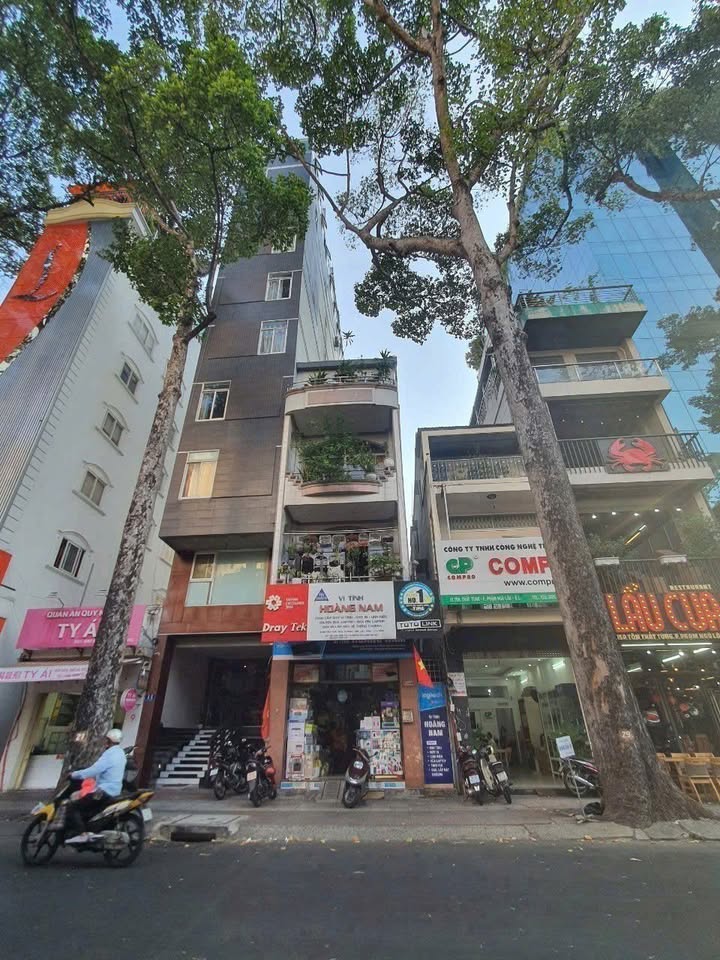 Mặt tiền Tôn Thất Tùng, Quận 1, 100m² giá 62.5 tỷ - Cơ hội đầu tư tuyệt vời!