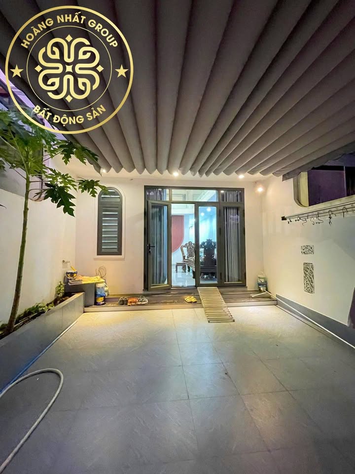 Nhà đẹp hiện đại 1 trệt 1 lửng Đường H8, TP. Cà Mau 100m² - Giao thông thuận lợi!