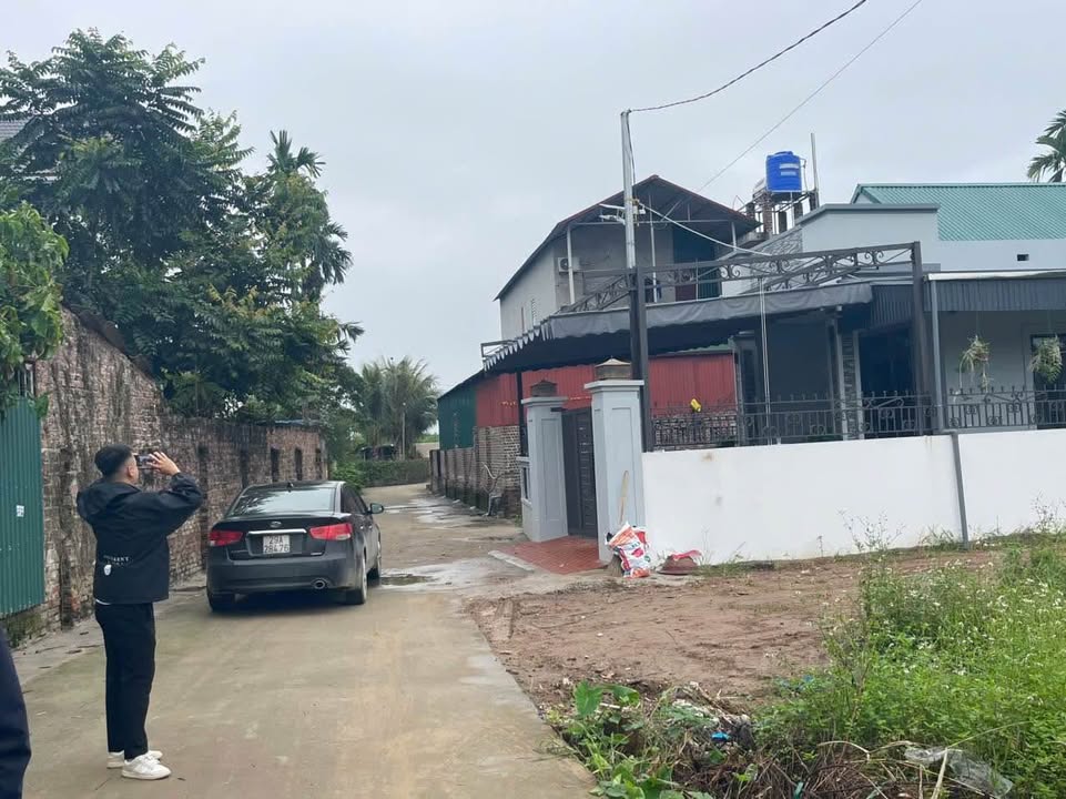 Đất nền mặt tiền 5m tại phường Âu Cơ, 128m² chỉ 900 triệu - Cơ hội đầu tư tuyệt vời!