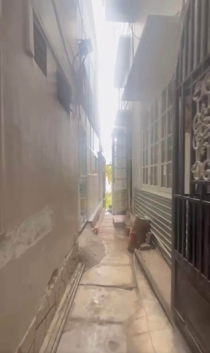 Nhà riêng Đà Lạt 50m² giá 1.1 tỷ - Vị trí trung tâm, tiện nghi đầy đủ!