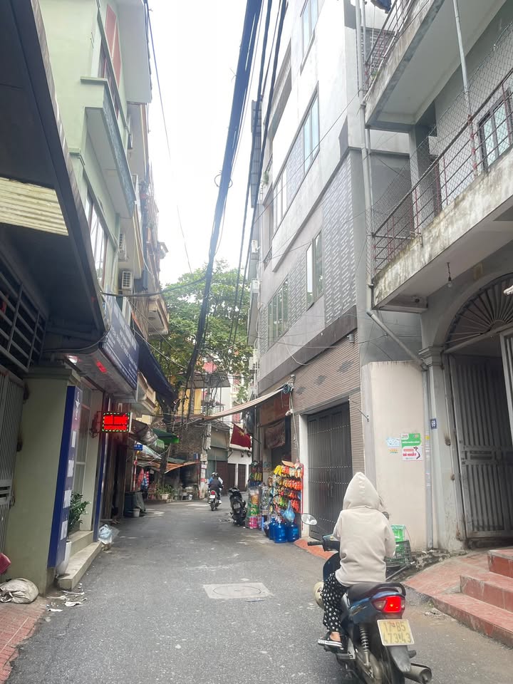 Nhà mặt đường Văn Trì, Minh Khai, 50m² giá 10 tỷ - Kinh doanh sầm uất!