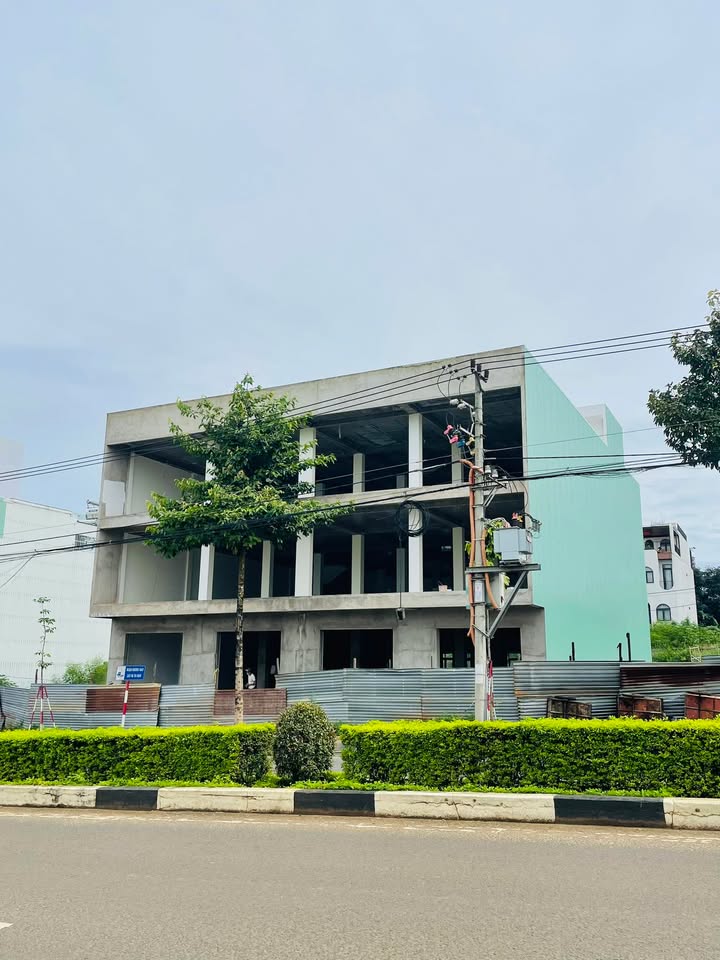 Cho thuê nhà mặt tiền Nguyễn Tất Thành 1560m² - Địa chỉ vàng cho kinh doanh!