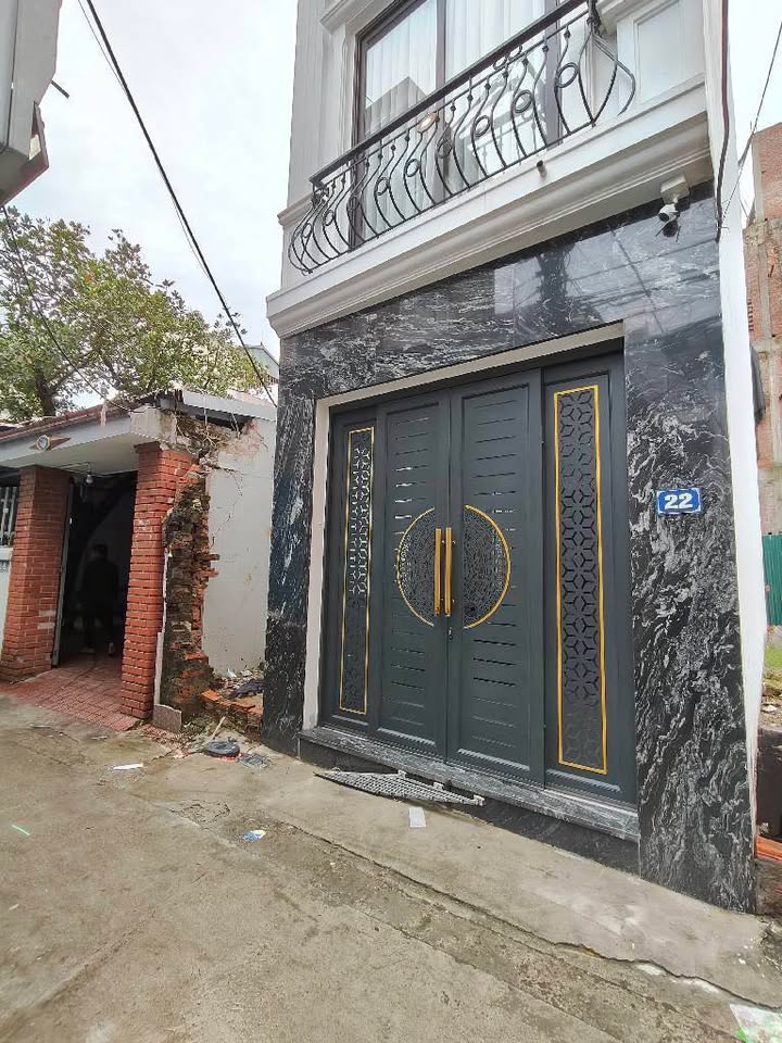 Nhà Cổ Nhuế 32m² x 4 tầng - Giá chỉ 5 tỷ, sổ đỏ chính chủ!