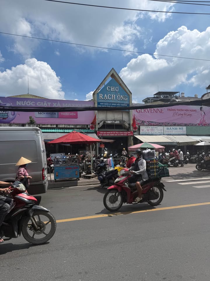 Shophouse Tầng trệt Chợ Rạch Ông, 48m² giá 4 tỷ - Kinh doanh sầm uất!