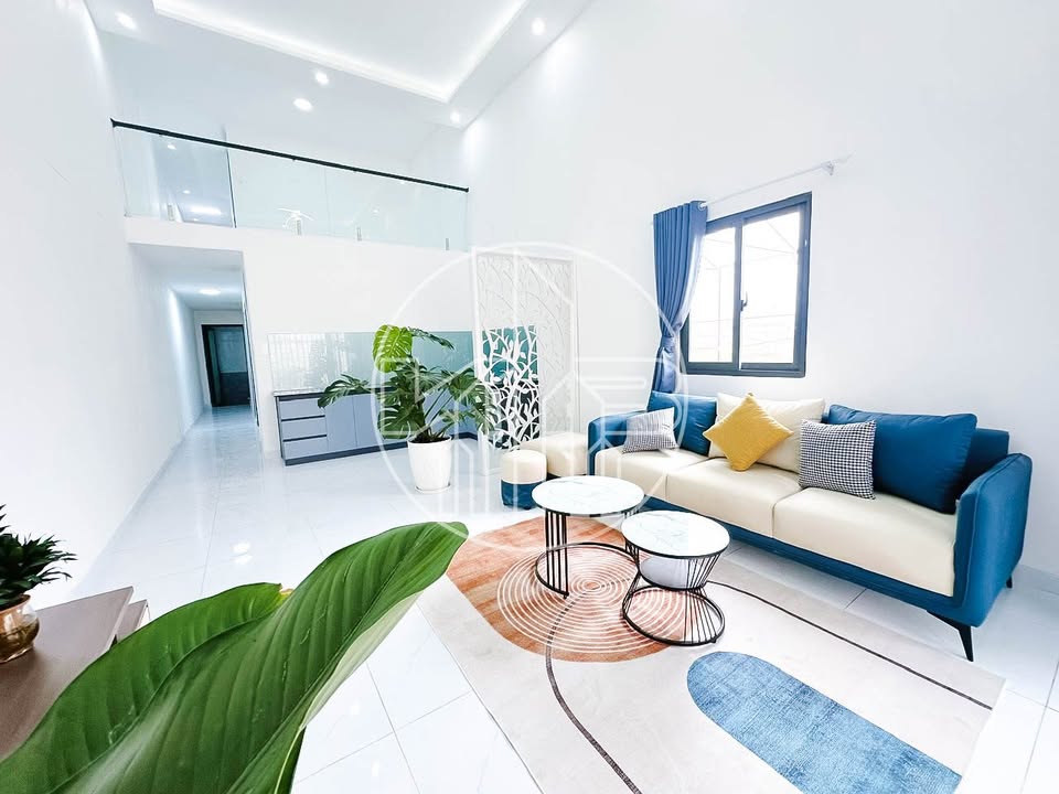 Nhà phố 2 tầng Đà Lạt 80m² giá 2.29 tỷ - Vị trí đẹp, sẵn sàng vào ở!