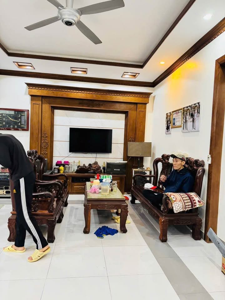 Nhà 3 tầng đường Chiến Thắng, Hải Phòng 51m² giá 1.99 tỷ - Full nội thất sang trọng!