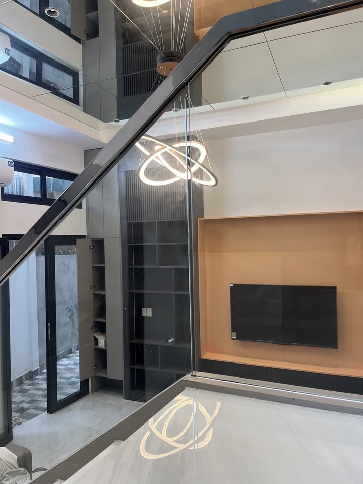 Nhà Đội Cấn 36m² giá 8 tỷ - Full nội thất mới đẹp, tiện ích xung quanh đầy đủ!