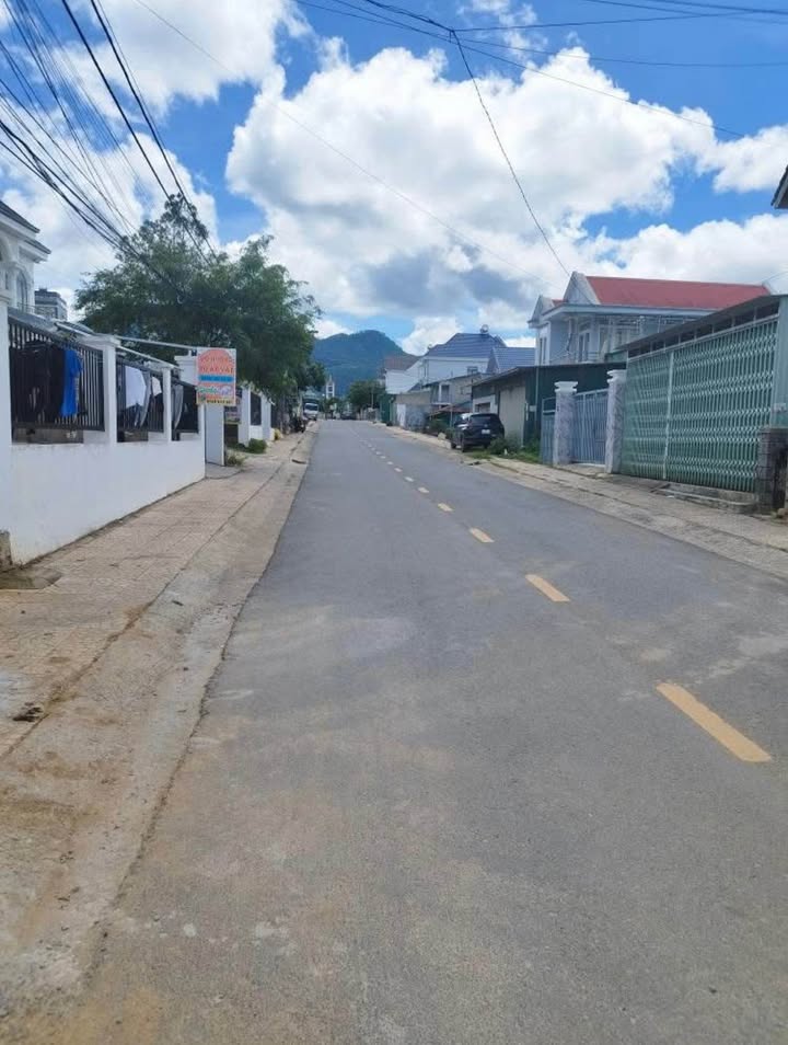 Đất mặt tiền Thống Nhất Lạc Dương 210,5m² giá 5,5 tỷ - Kinh doanh đa ngành nghề