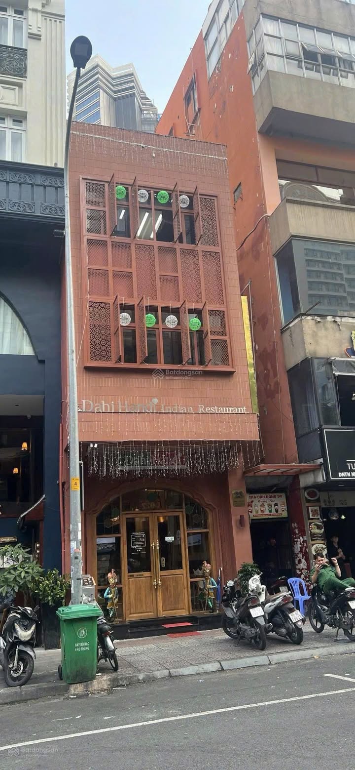 Nhà mặt tiền 23 Đông Du, P. Bến Nghé, Q.1 - Cơ hội đầu tư vàng 52m² chỉ 70 tỷ!