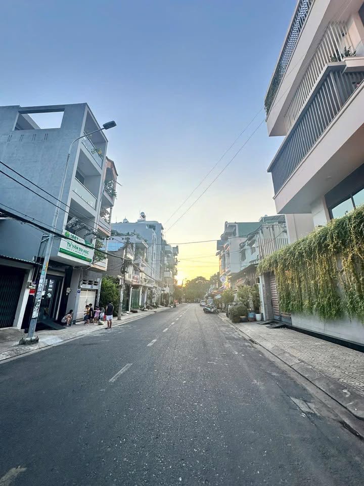 Nhà mặt tiền Dương Khuê, Hiệp Tân, Tân Phú 230m² - Vị trí đẹp, an ninh tuyệt đối!