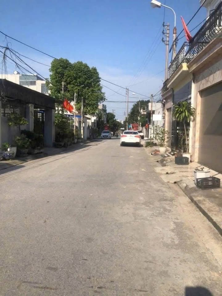 Nhà mặt đường Bạch Mã, Kiến An 63m² giá 2.15 tỷ - Đầu tư sinh lời ngay!