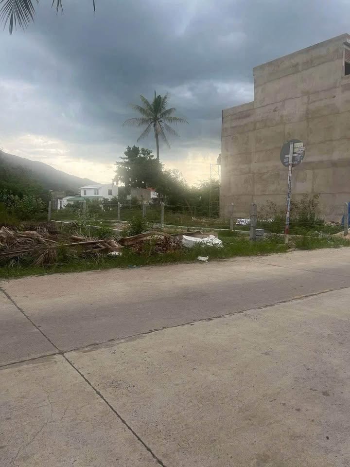 Đất nền Vĩnh Trung Nha Trang 101,5m² giá chỉ 2.8 tỷ - Vị trí đắc địa cho an cư