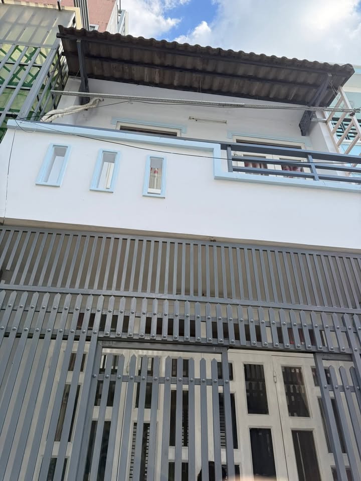 Nhà cho thuê tại Thủ Đức 2PN giá 9 triệu - Sẵn sàng vào ở ngay!