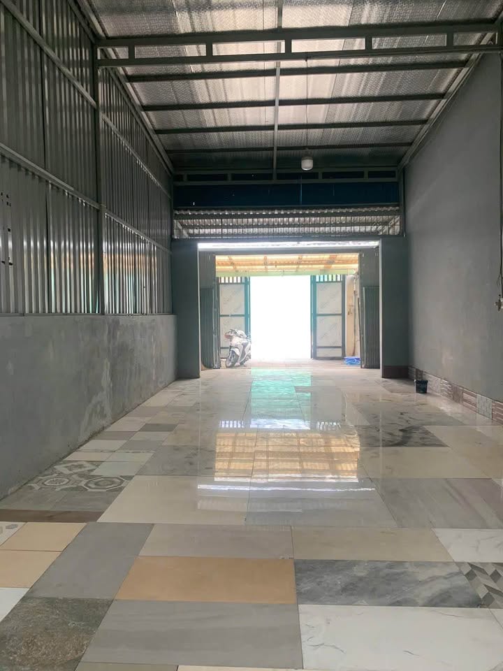 Nhà kho cho thuê mặt tiền Thạnh Xuân 22, quận 12 - Diện tích 150m² giá 10 triệu/tháng!