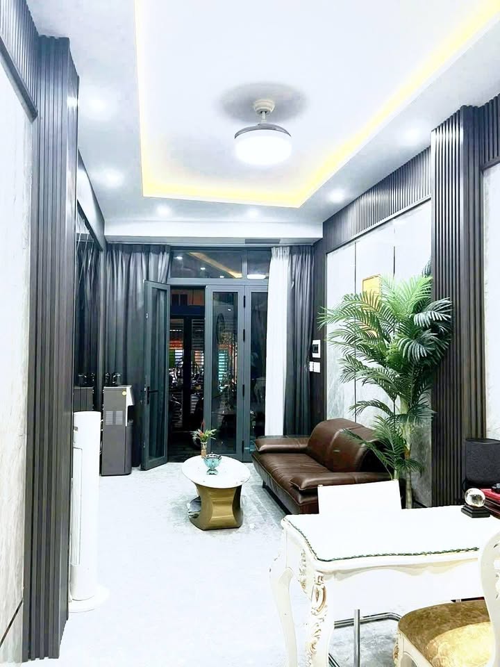 Nhà phố quận 4 đường Tôn Thất Thuyết 61m² giá 11 tỷ - Đầu tư sinh lời ngay!